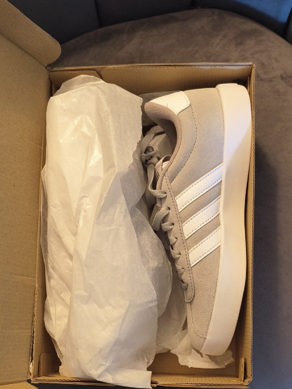 Adidas VL Court 3.0 Sneaker in Light Grey and White Sz 5.5